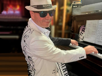Andy am Klavier